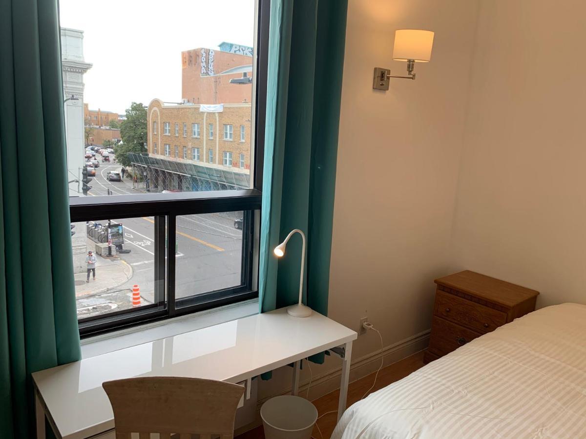 Chambres El Mediterraneo Rooms Montreal Exterior foto