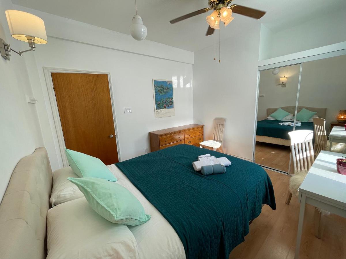 Chambres El Mediterraneo Rooms Montreal Exterior foto